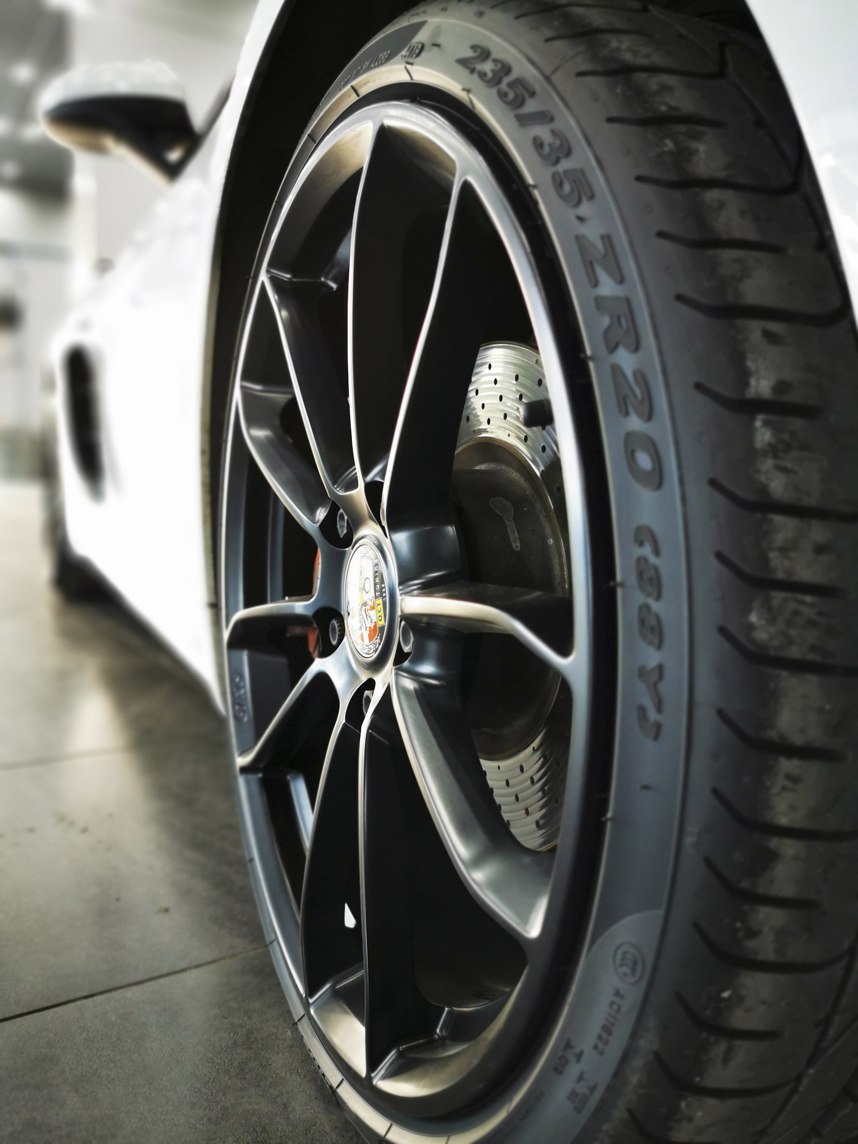 「产品发布」“极致工匠”O.CT发布保时捷718/911赛道版锻造轮毂