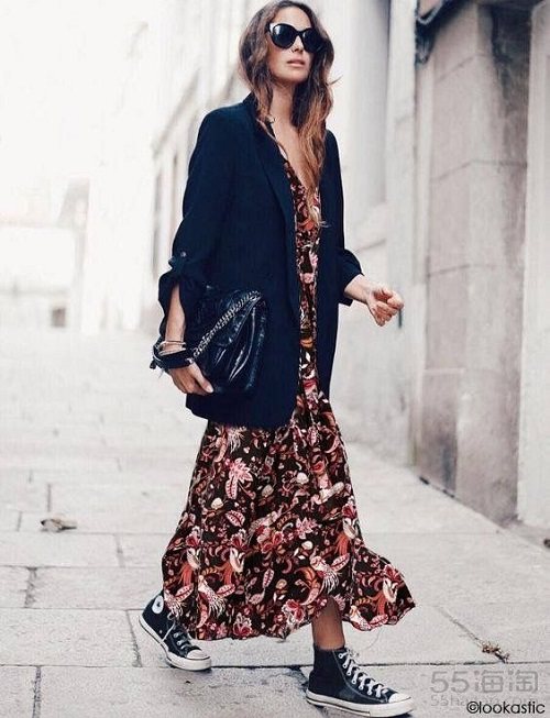 converse匡威米白色,converse匡威鞋子好刷吗