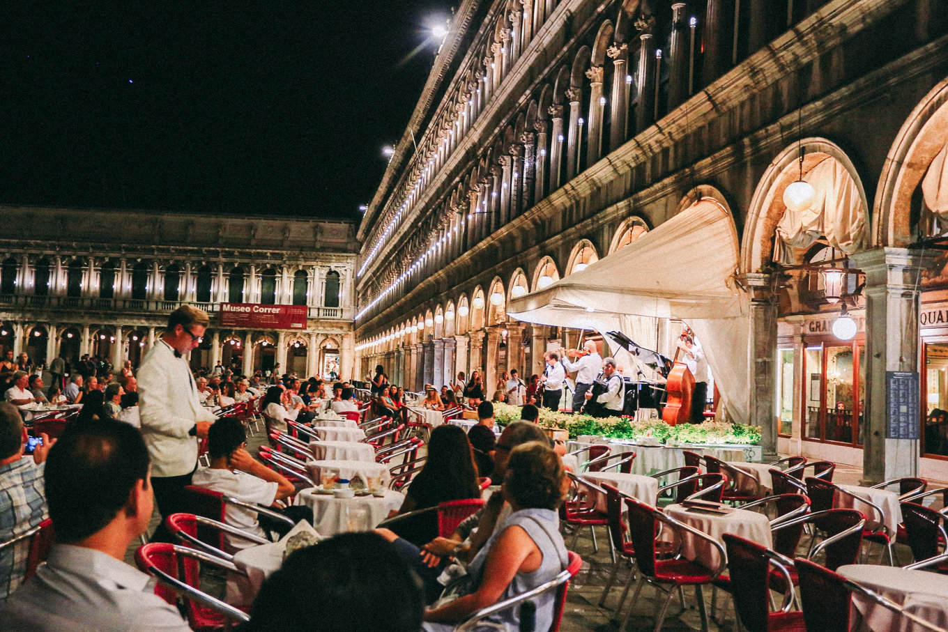 周庄被称为,古镇周庄坐船能看到什么样的风景