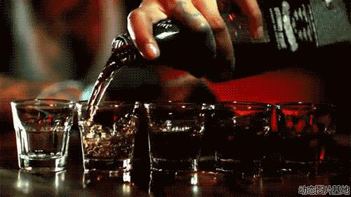 在每一次感觉特别艰难的时候,每次无助的时候都是一种锻炼