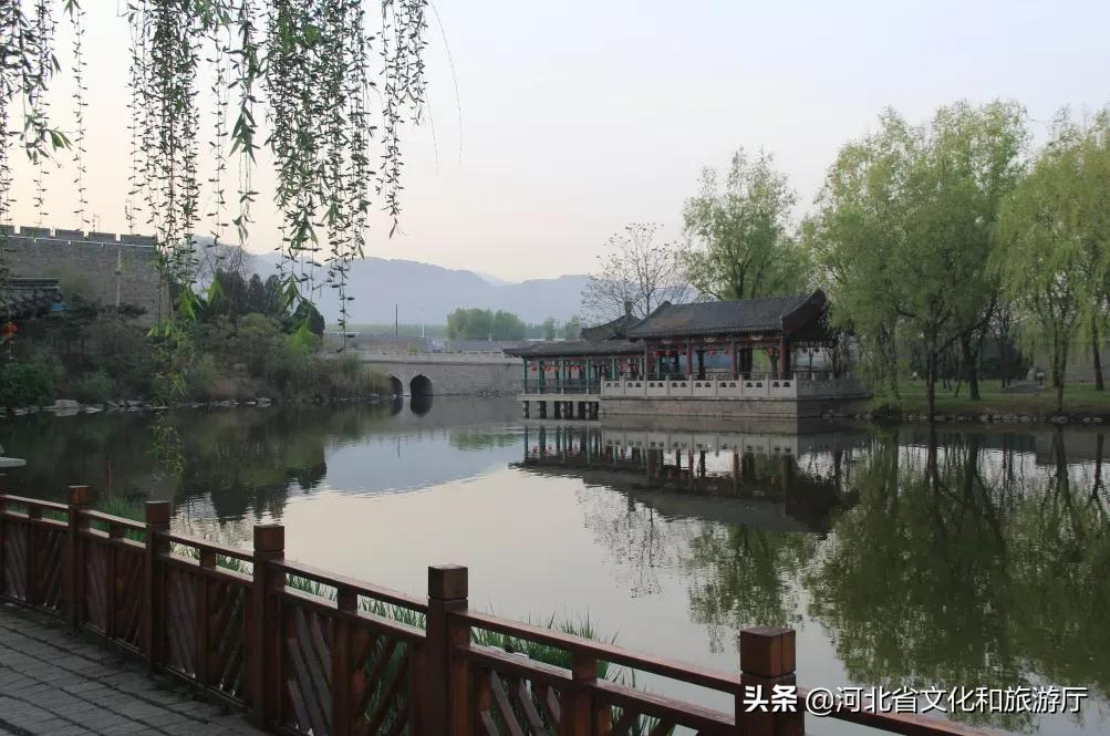 爱家乡游河北发现身边的美|披着初夏的清风，踏着热闹的浪，在五月的秦皇岛玩出新花样~