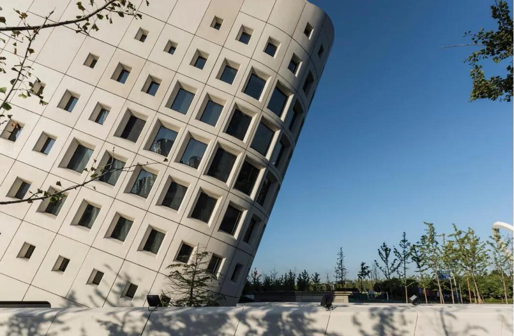 建筑设计师扎哈·哈迪德,扎哈哈迪德设计的中国建筑