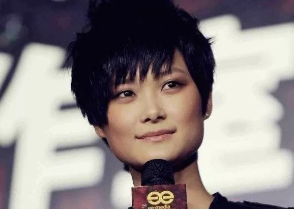 发型不要乱,发型不要扎老一套了2019流行