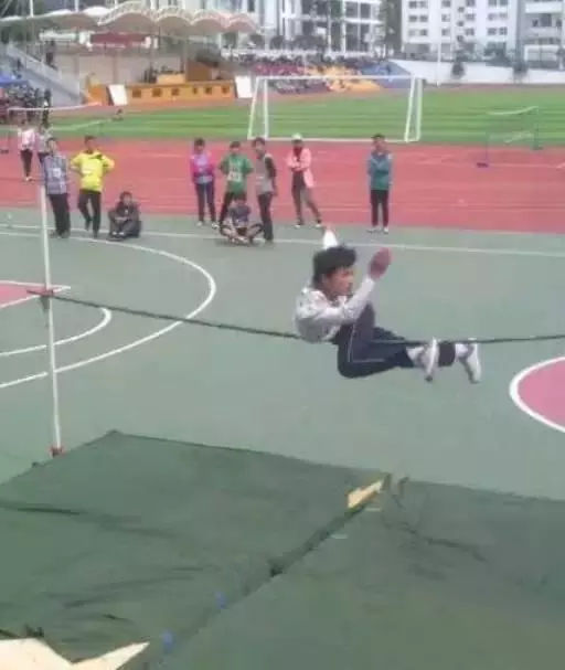 盘点那些爆笑的奇闻怪事