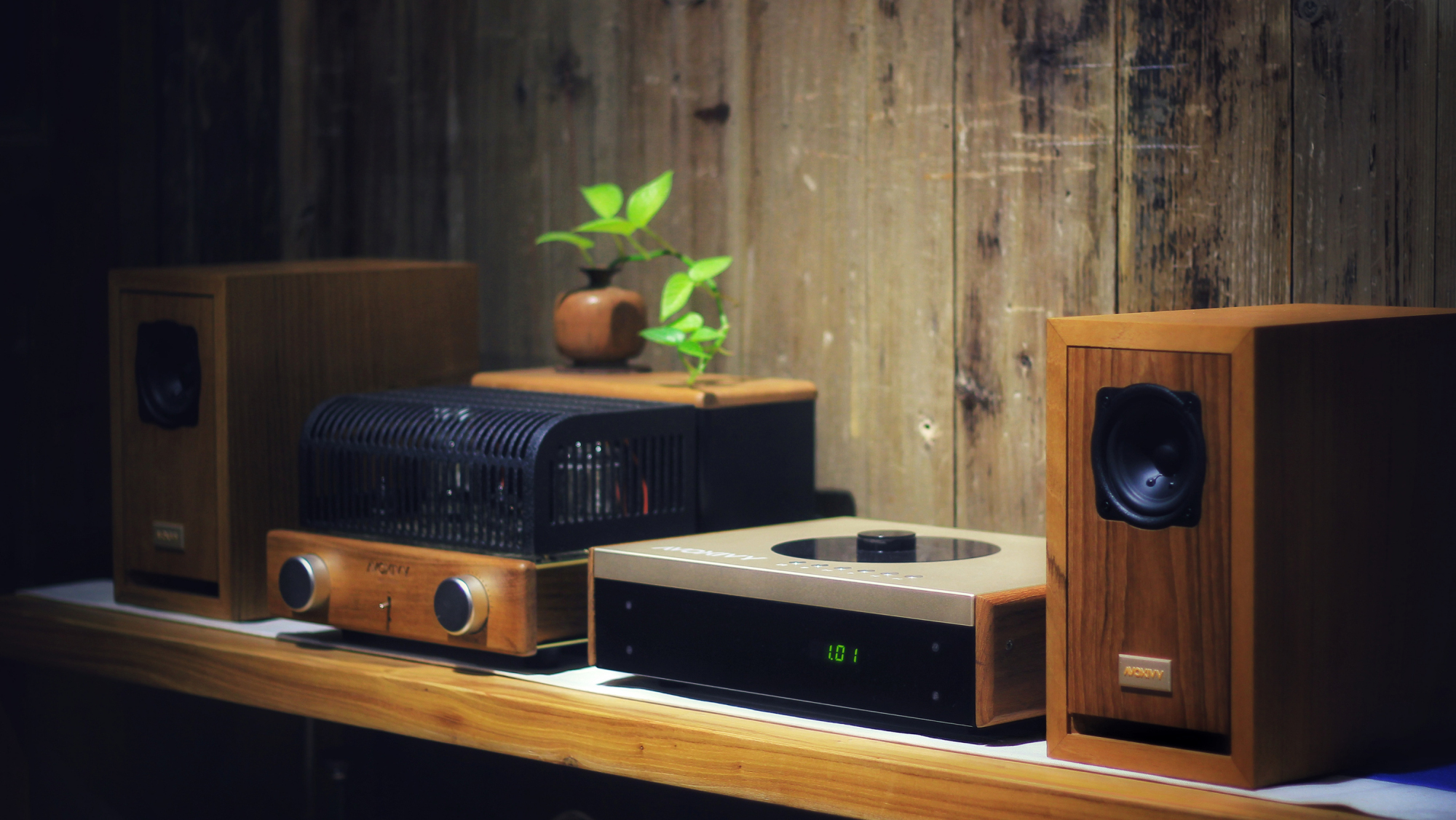 静心享受平淡如水的生活,享受安静和独处喝茶看书