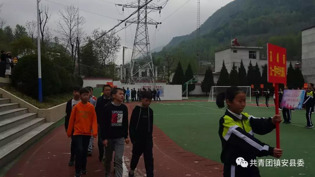 绿茵足球点亮梦想,绿茵点亮梦想足球场上现风采