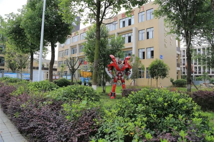 点赞最多的大学,点赞我市两所学校荣获省级称号