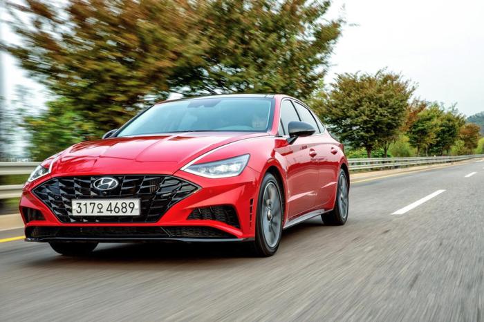 现代伊兰特索纳塔,现代伊兰特和索纳塔