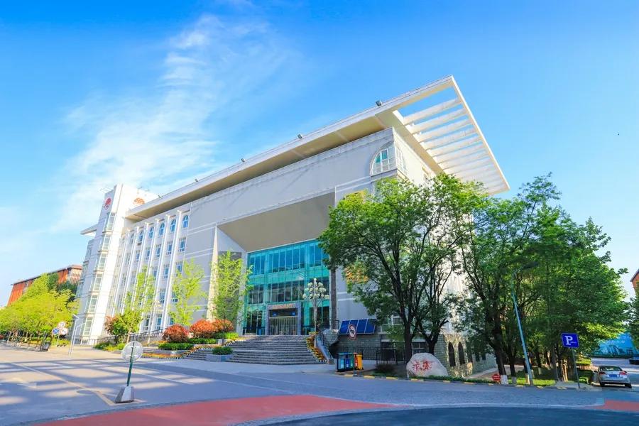 西安翻译学院优秀学生,西安翻译学院学生有多少人