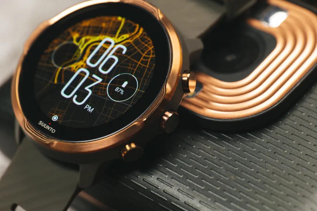 suunto手表哪个系列好,suunto颂拓7智能运动双系统手表