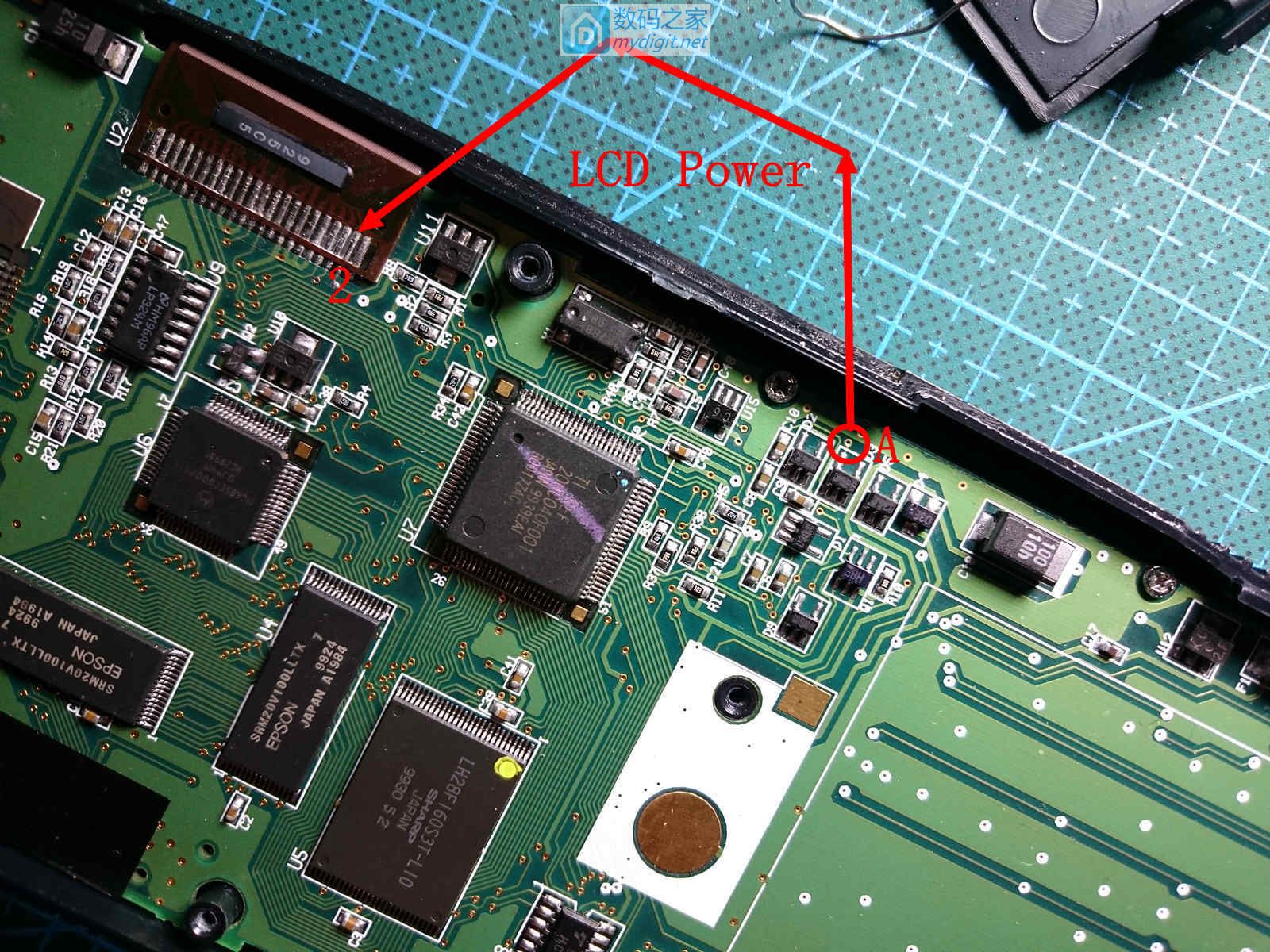技术大佬秀操作！德州仪器TI-89图形计算器拆机维修及CPU超频