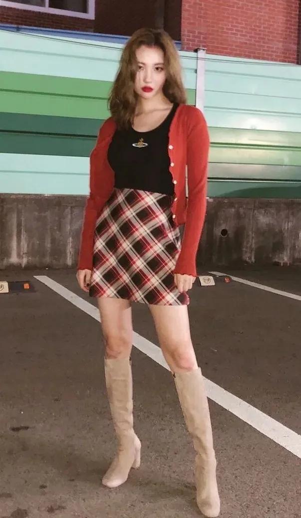 宣美拉长腿,宣美的腿真的那么长么