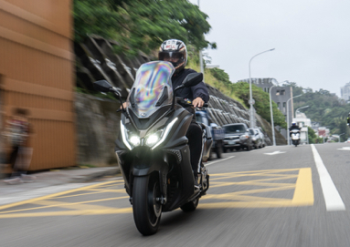 24款光阳ak550试驾,光阳ak550真实用车感受