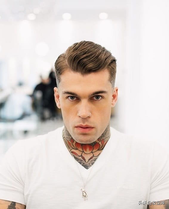 适合又大又圆脸型的发型男士,椭圆脸型男士的16种理想发型