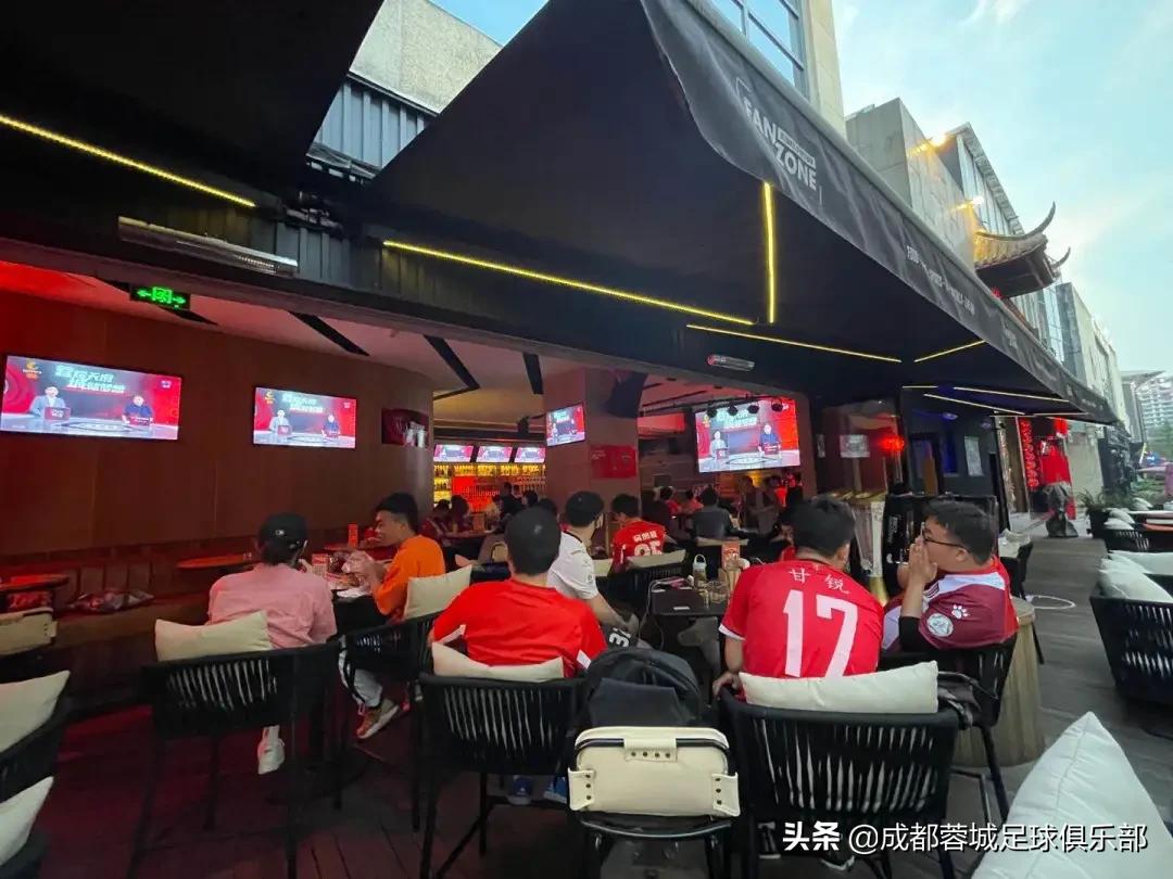 成都蓉城队最新积分榜排名,成都蓉城主场2-1击败上海申花