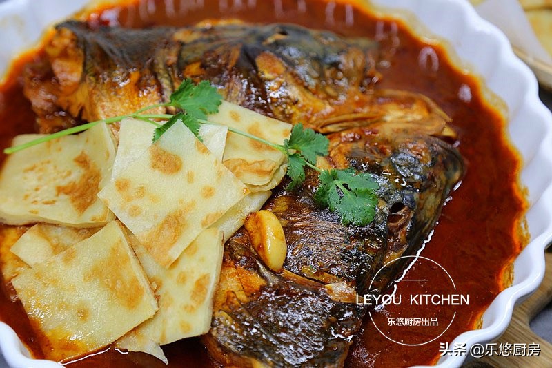 年夜饭年年有鱼怎么做,年夜饭上必有的菜做法视频