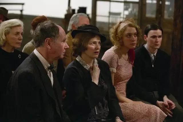 冯提尔,狗镇导演拉斯冯提尔