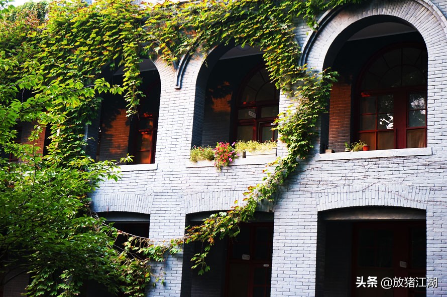 京城这座最美中学，比北大建校历史还要久远，校园风景如民国画卷