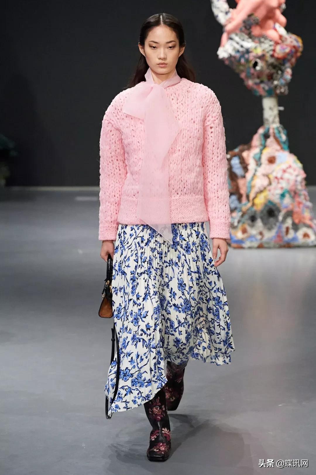 toryburch是真珍珠吗,toryburch算不算奢侈品牌