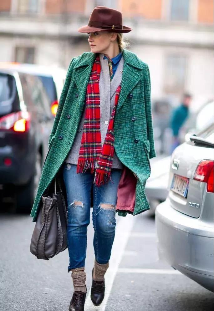 穿衣色彩搭配与技巧,穿衣色彩调色技巧大全口诀