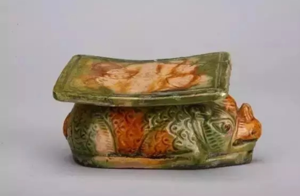 唐三彩在唐朝是干什么的,唐三彩盛行于我国什么时代