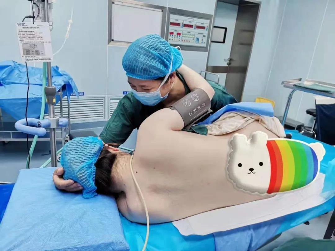 鍖绘姢浜哄憳鐖卞績瀹堟姢楂橀緞浜у,鍏崇埍鏃犲０涓栫晫鏈夊０