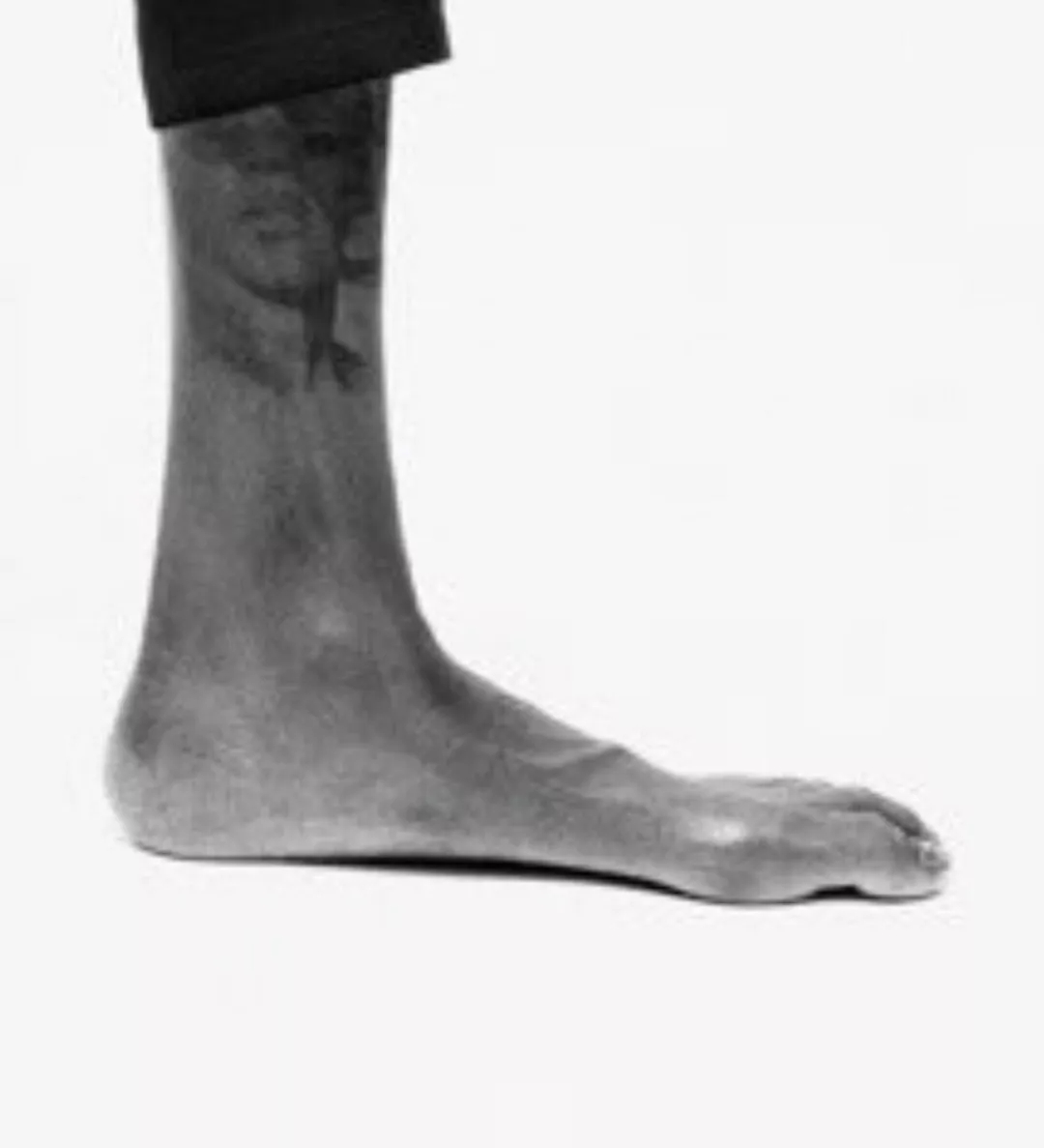 杜兰特的脚是不是扁平足,杜兰特的脚大了一些