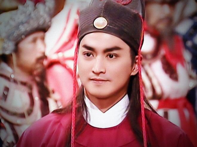 包青天中展昭是不是最厉害的,包青天最痴情的人是谁演的