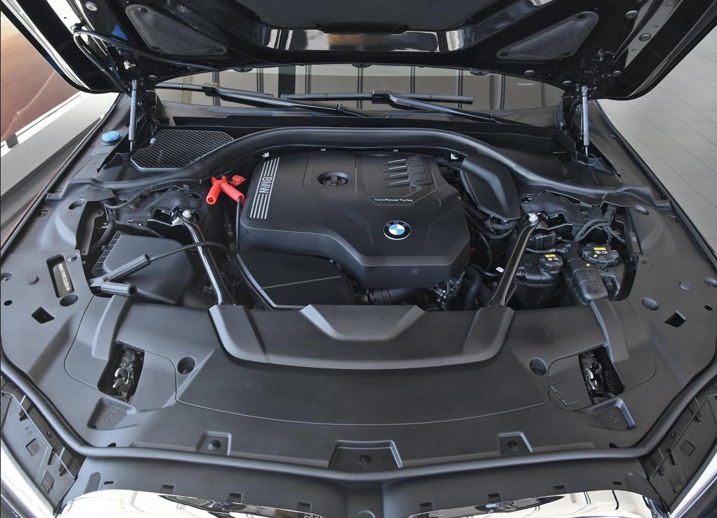 奥迪a8l55tfsi和宝马7系加速,奥迪a850tfsi和55tfsi有什么区别