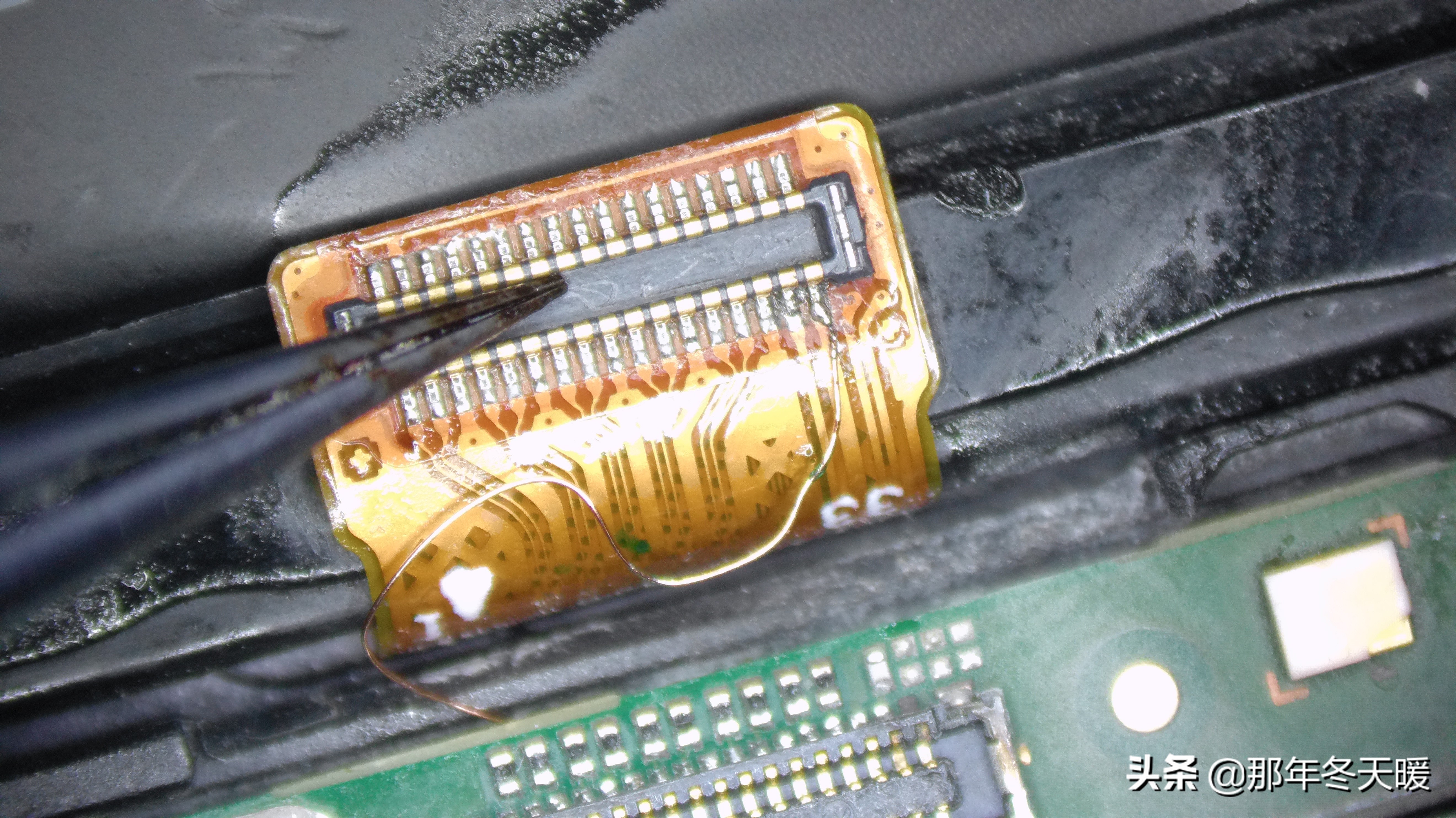 华为nova5i进水怎么修,华为nova10pro进水黑屏维修多少钱