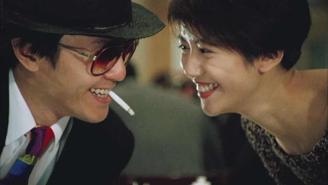 他们的第二条道路:4O位演员的导演处女作,一