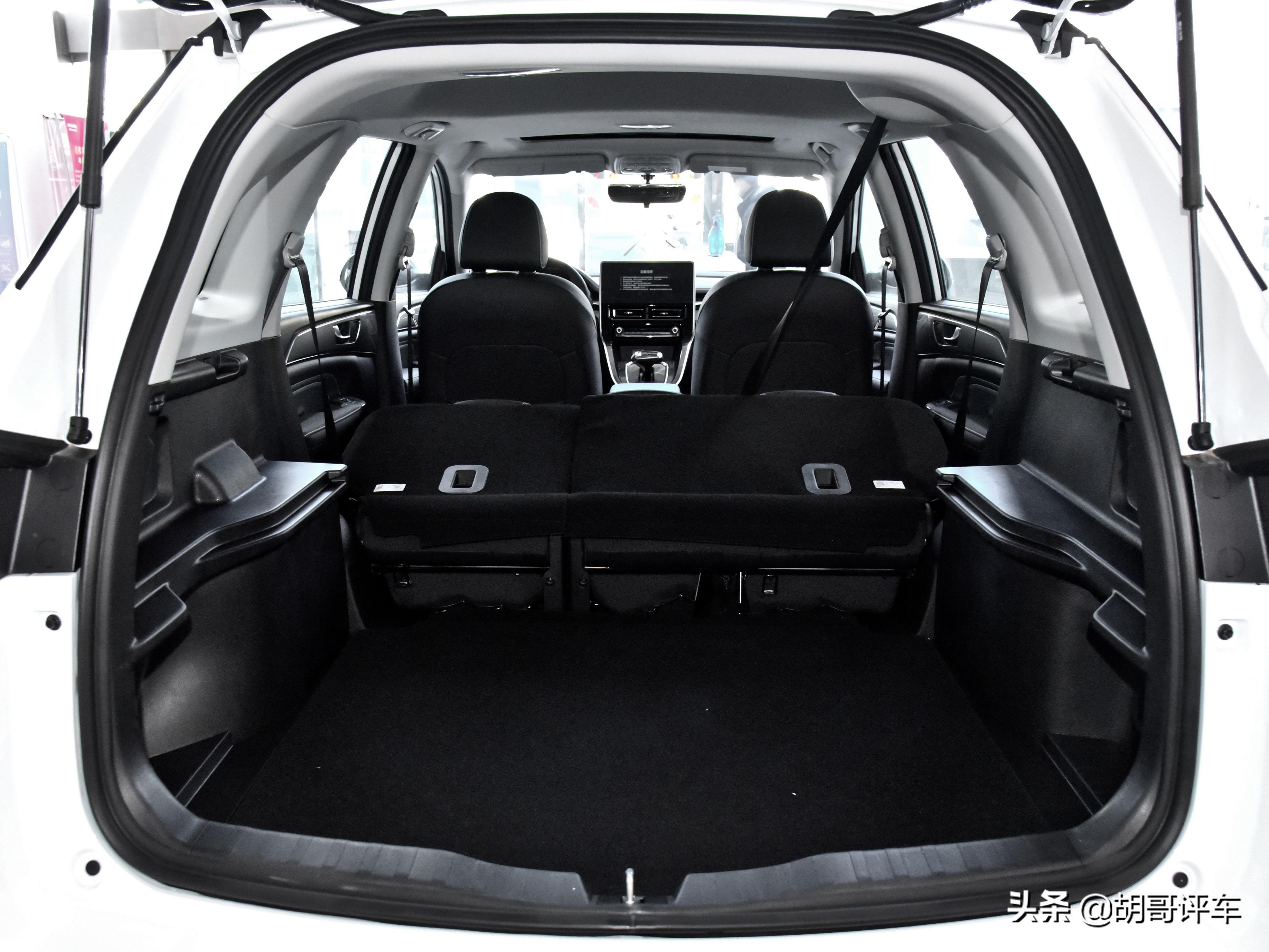 空间实用性最好的车型,空间够用动力强劲油耗低颜值满意