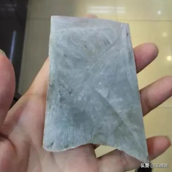 翡翠加工工费大概多少钱,翡翠雕刻工费一般多少钱