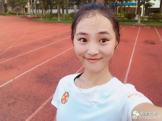 殷晓雨半月板撕裂康复训练,殷晓雨马拉松夺冠完整视频