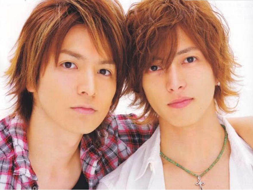 J家派系斗争结束，山下智久生田斗真晒合照表亲密