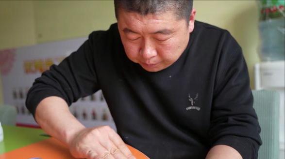 红木家具维修翻新保养方法,红木家具怎么修不贬值