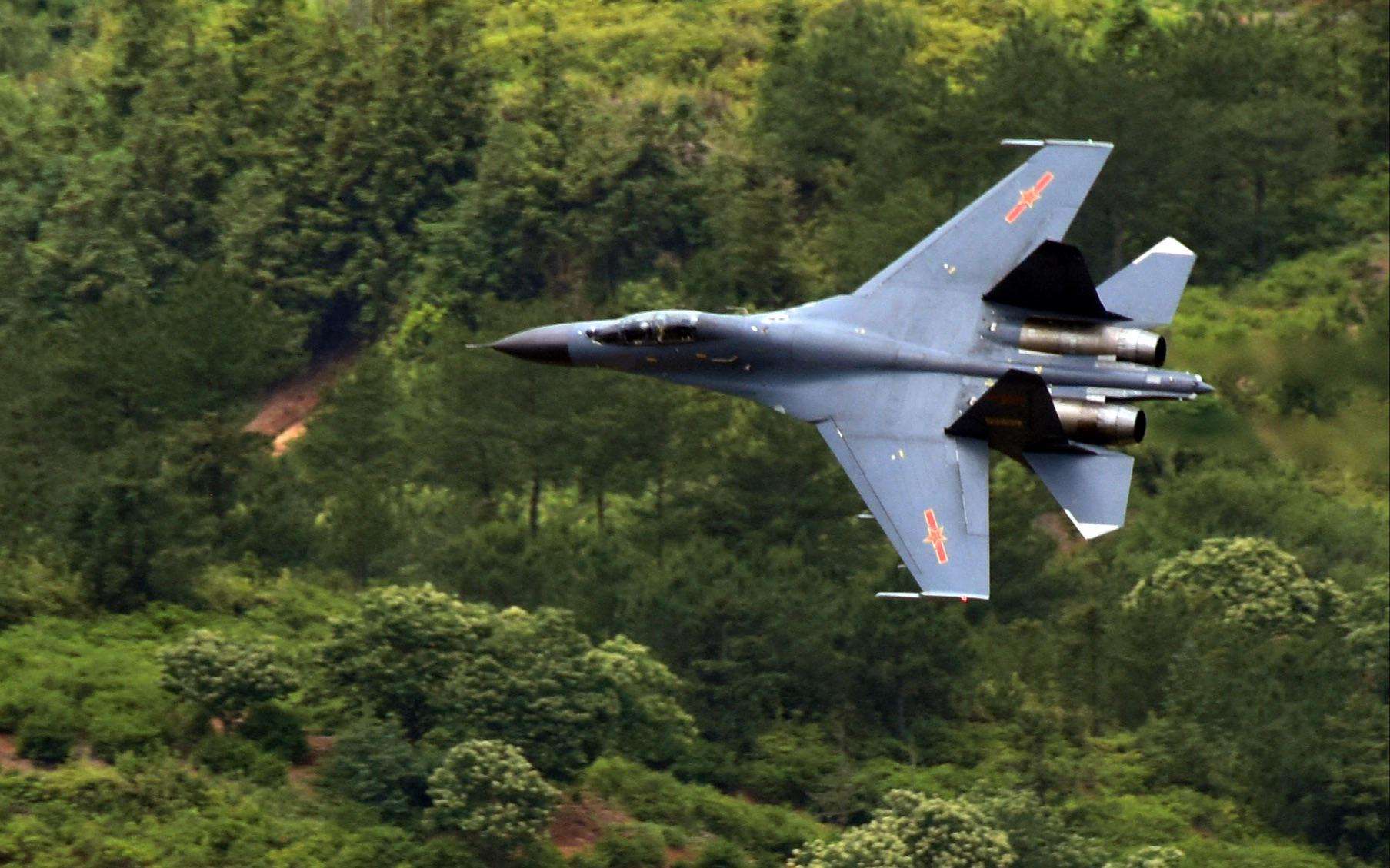 时代楷模郝旅长视频,超低空突防歼20