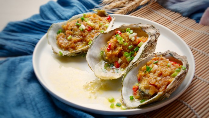 宵夜蒜蓉烤生蚝,夜宵加油站