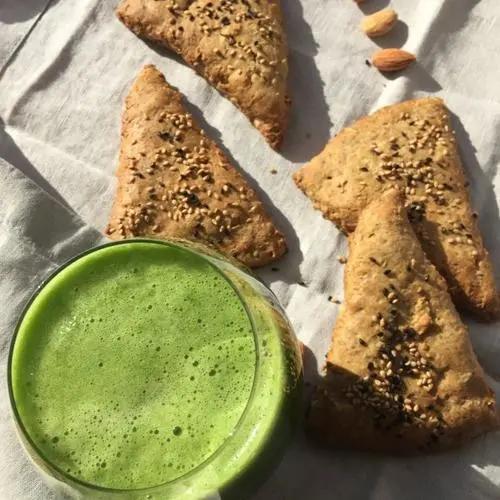 夏天冰饮果汁自制,自制饮品轻松喝一杯纯果汁