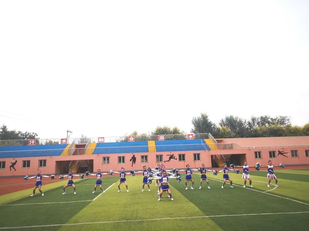 满怀豪情迎接新的一年到来,满怀激情迎接新学期视频