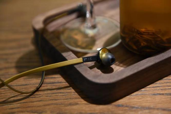 飞利浦fideliom1耳机评测,飞利浦s2有线耳机评测