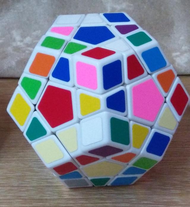 我和魔方做朋友的主题小报,我和魔方做朋友手绘