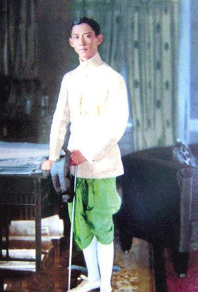 泰王的华裔奶奶还在不,67岁泰王最宠的女儿