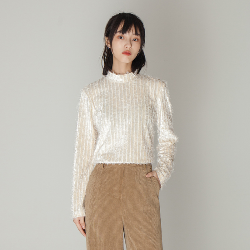 每个女人都爱穿丝绒韩版上衣，这几款更能穿出唯美感