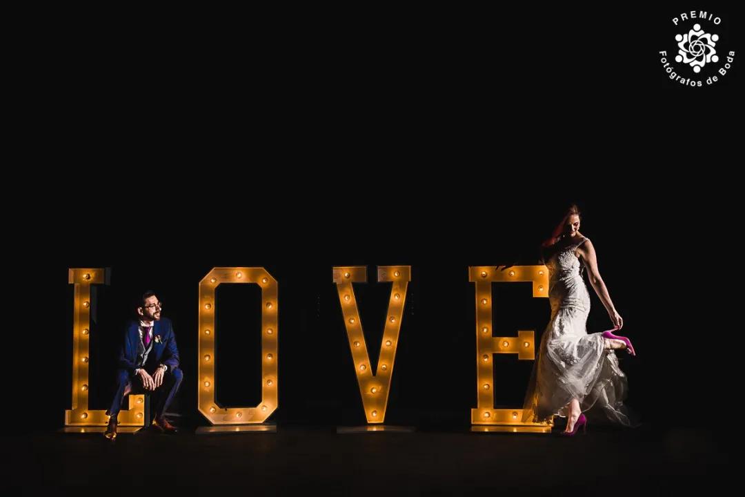 100寮犳渶鏂拌幏濂栧绀肩収,33涓幏濂栫殑濠氱ぜ鐓х墖瀹屽叏鍚稿紩鐪肩悆