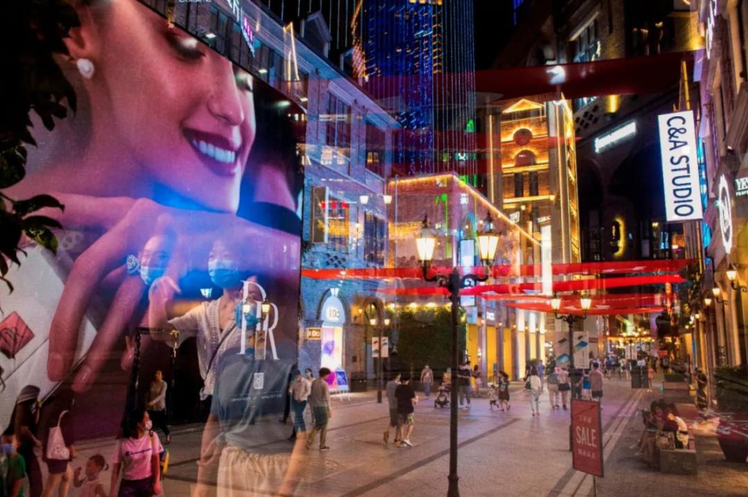 武汉如火如荼的夜生活,武汉夜晚生活记