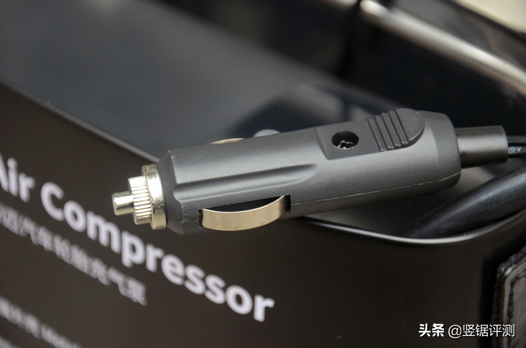 还在找人给汽车轮胎充气？小米70迈充气泵评测，方便实用