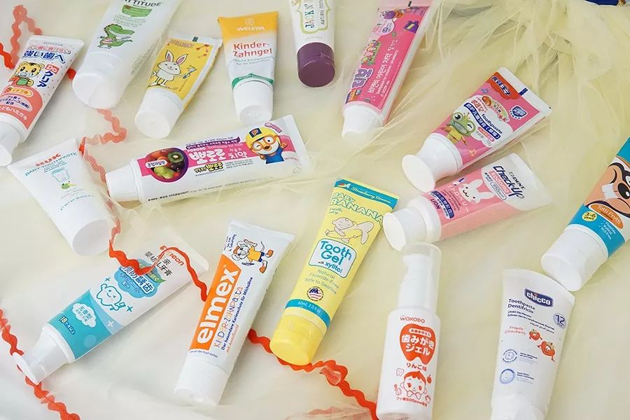 12岁孩子用儿童牙膏还是成人牙膏 (深度测评10款热销儿童牙膏)