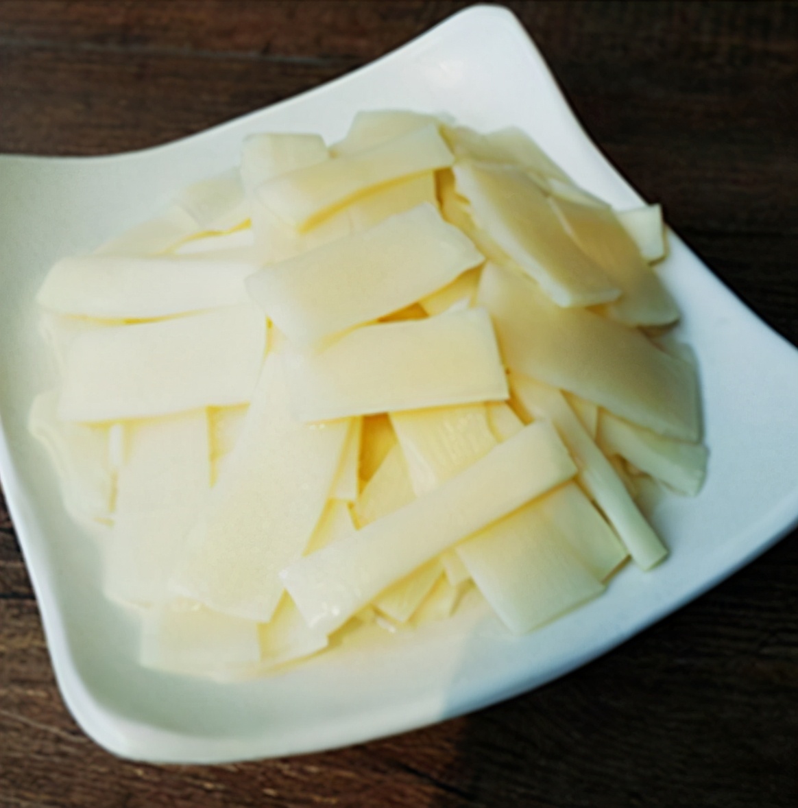 春笋的家常做法春笋焯水后怎么炒,炒春笋时只焯水就错了多加2步