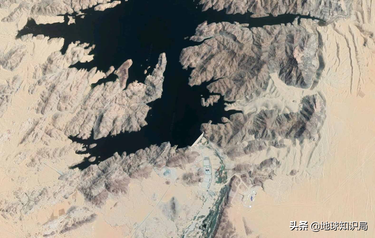 石油帝国遇袭!这个单一产业国家该何去何从|地球知识局